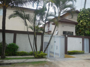 Casa Guarujá - Condomínio